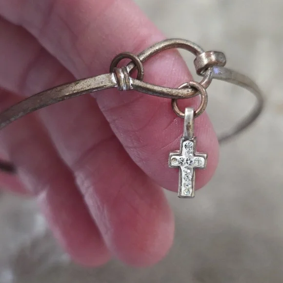 Fashion Jewelry Bundle(7) Crosses Earrings Necklace Bracelets Pin GUC - Picture 10 of 11